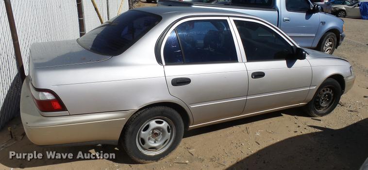 image for item L2729 1996 Toyota Corolla