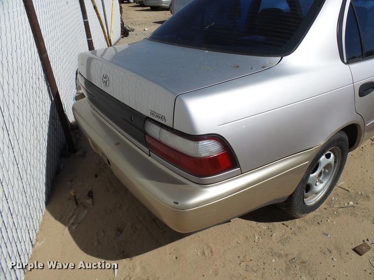 image for item L2729 1996 Toyota Corolla