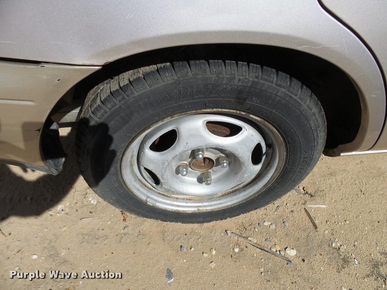 image for item L2729 1996 Toyota Corolla