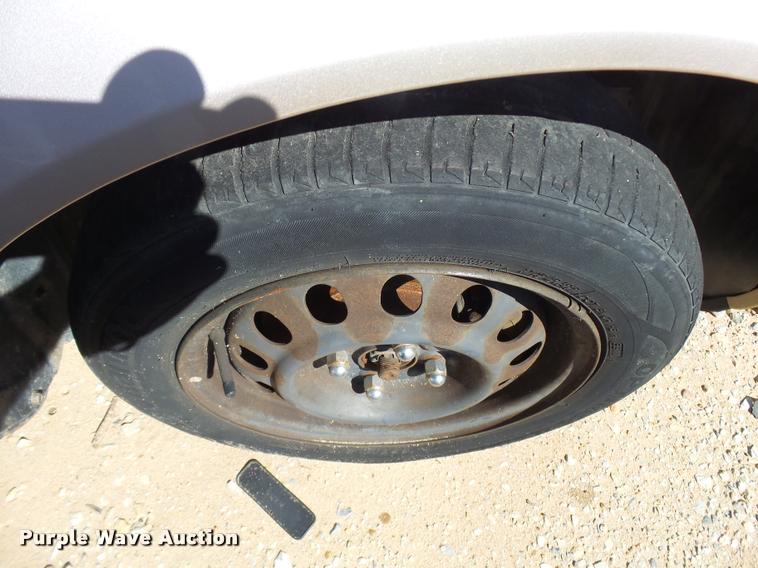 image for item L2729 1996 Toyota Corolla