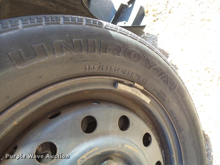 image for item L2730 1996 Saturn SL SL1