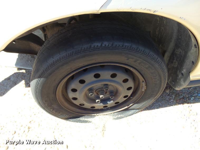 image for item L2730 1996 Saturn SL SL1