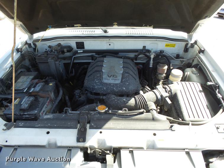 image for item L2733 2000 Isuzu Trooper SUV