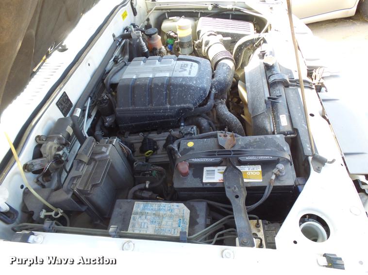 image for item L2733 2000 Isuzu Trooper SUV