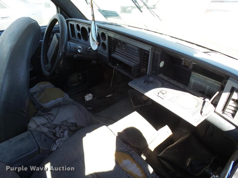 image for item L2734 1985 Chevrolet S10 pickup truck