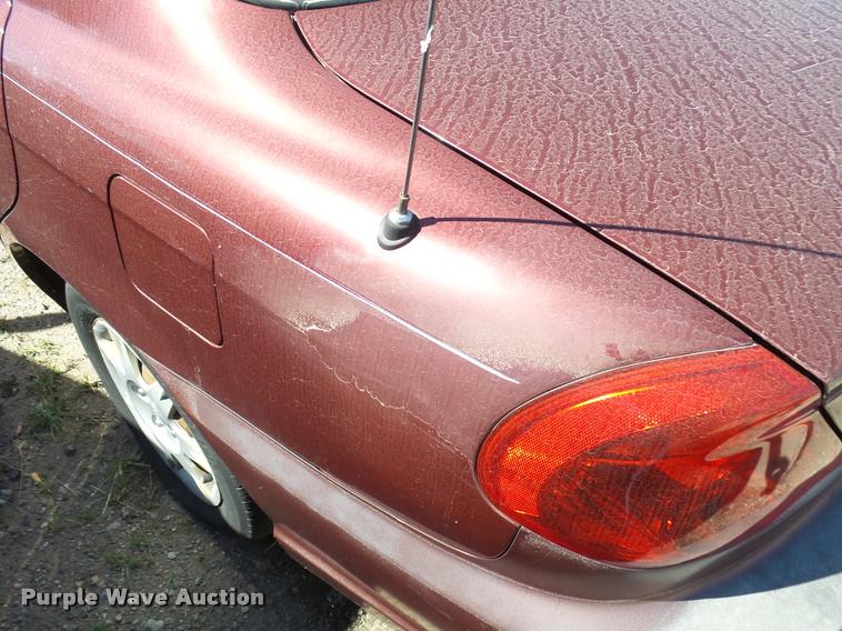 image for item L2736 2002 Kia Spectra