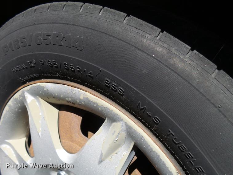 image for item L2736 2002 Kia Spectra