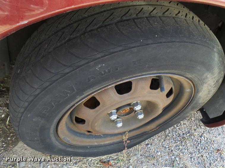 image for item L2736 2002 Kia Spectra