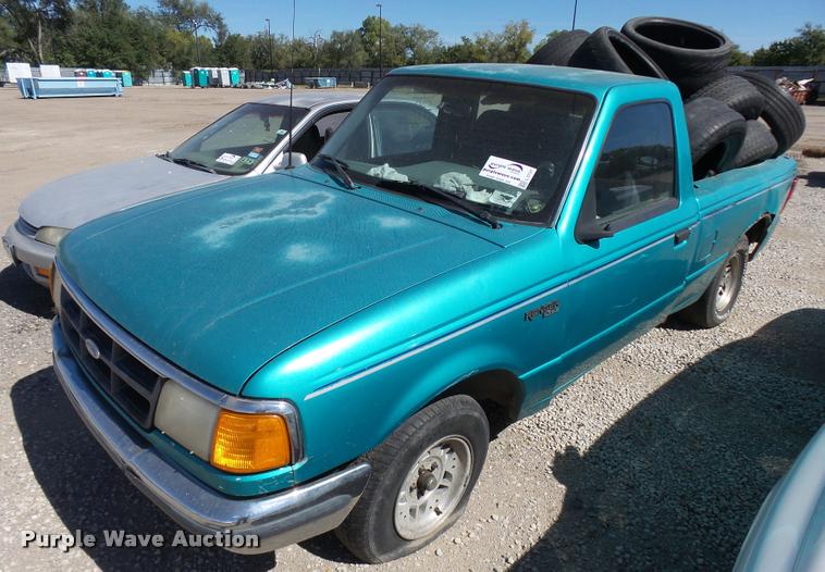 image for item L2737 1994 Ford Ranger pickup truck