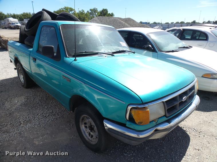 image for item L2737 1994 Ford Ranger pickup truck