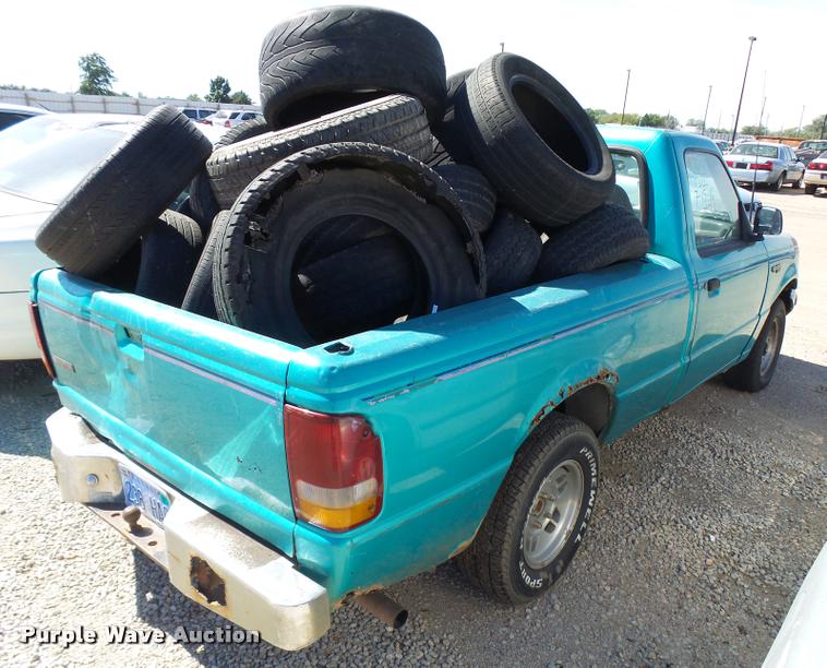 image for item L2737 1994 Ford Ranger pickup truck