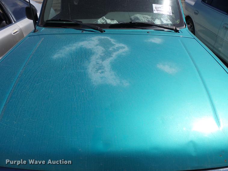 image for item L2737 1994 Ford Ranger pickup truck