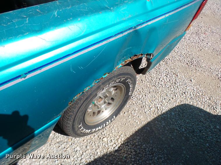 image for item L2737 1994 Ford Ranger pickup truck