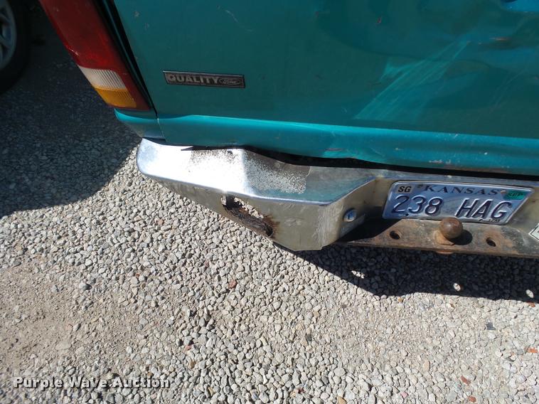 image for item L2737 1994 Ford Ranger pickup truck