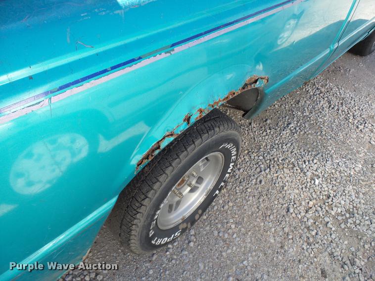 image for item L2737 1994 Ford Ranger pickup truck