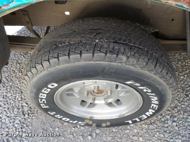 image for item L2737 1994 Ford Ranger pickup truck