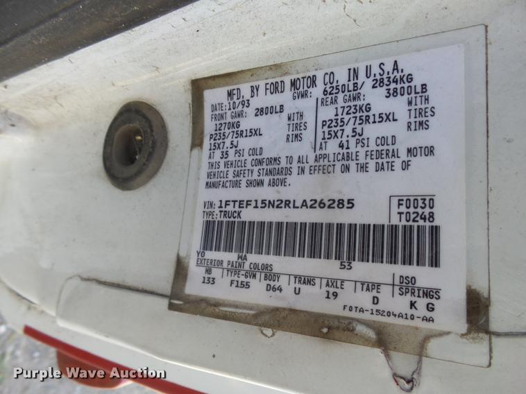 image for item L2741 1994 Ford F150 pickup truck