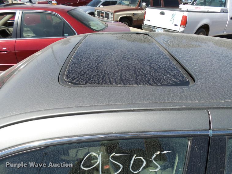 image for item L2743 1998 Toyota Camry