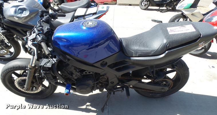 image for item L2744 1992 Honda CBR600F4 motorcycle