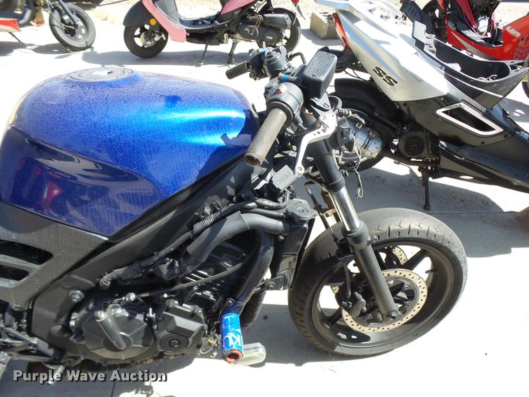 image for item L2744 1992 Honda CBR600F4 motorcycle