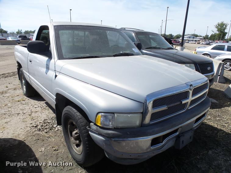 image for item L2745 1999 Dodge Ram 1500 pickup truck