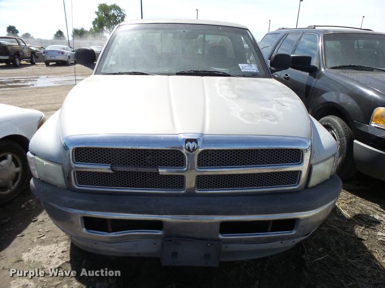 image for item L2745 1999 Dodge Ram 1500 pickup truck