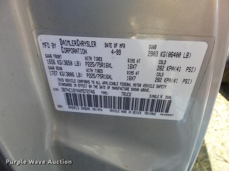 image for item L2745 1999 Dodge Ram 1500 pickup truck