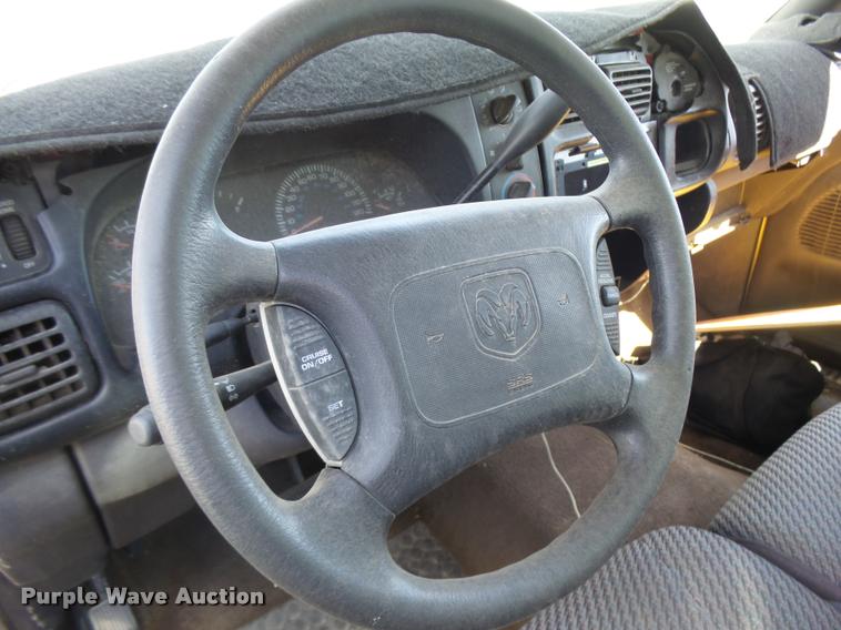 image for item L2745 1999 Dodge Ram 1500 pickup truck