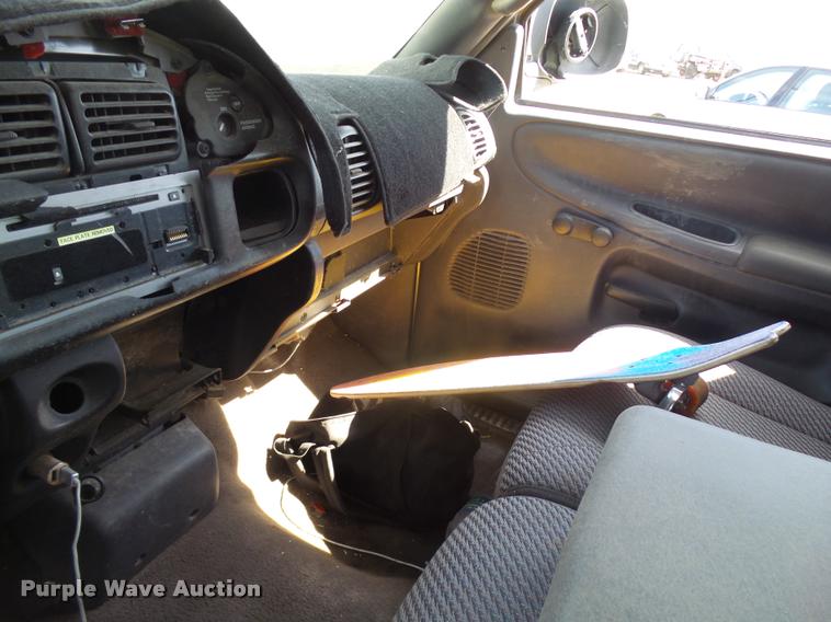 image for item L2745 1999 Dodge Ram 1500 pickup truck