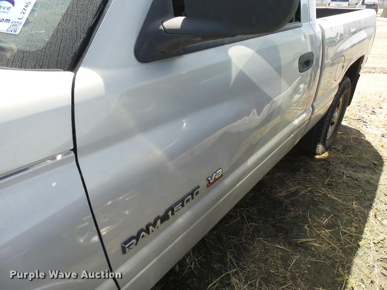 image for item L2745 1999 Dodge Ram 1500 pickup truck