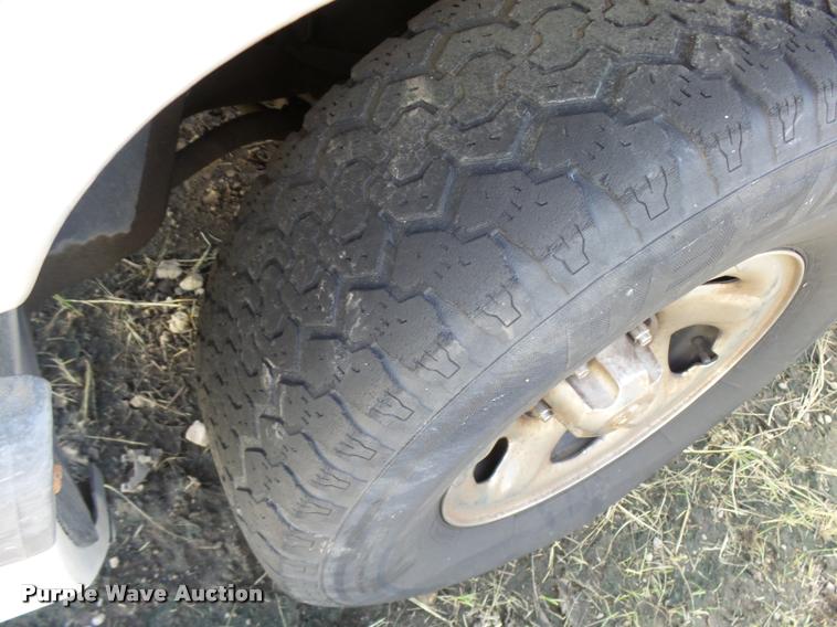 image for item L2745 1999 Dodge Ram 1500 pickup truck