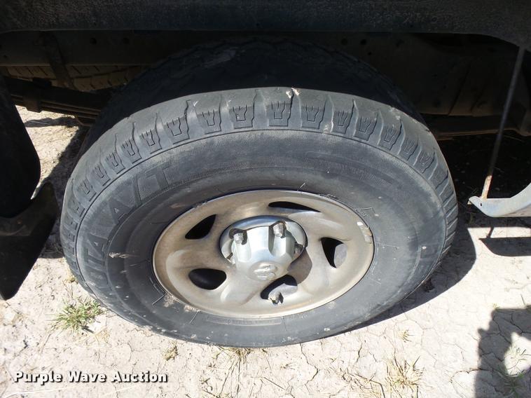 image for item L2745 1999 Dodge Ram 1500 pickup truck