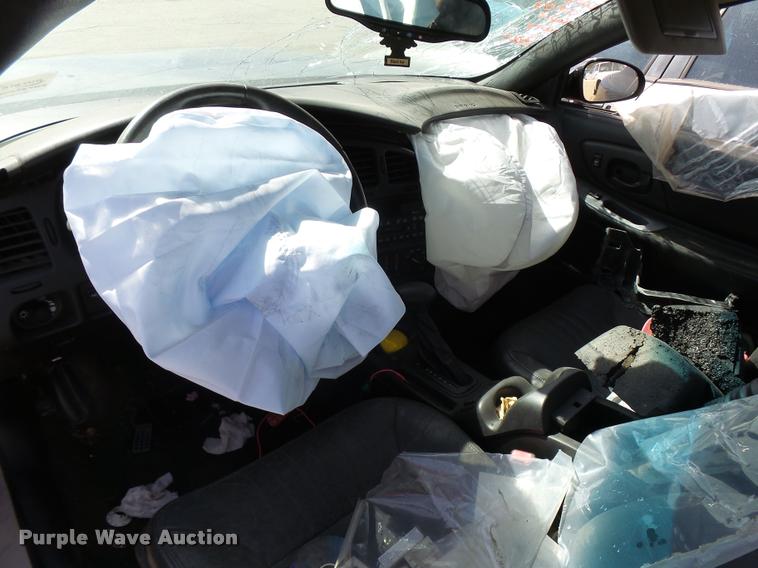 image for item L2746 2002 Chevrolet Monte Carlo