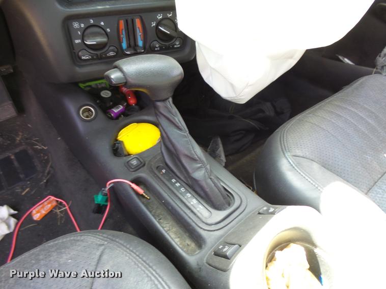 image for item L2746 2002 Chevrolet Monte Carlo