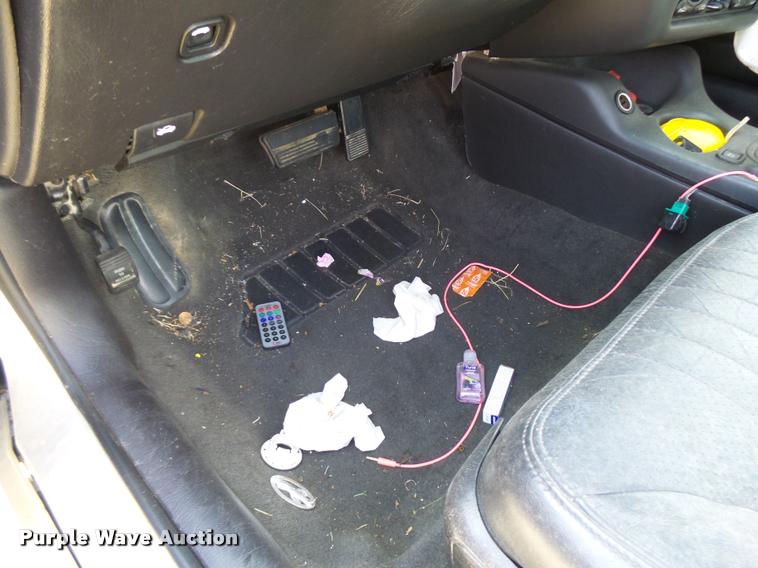 image for item L2746 2002 Chevrolet Monte Carlo