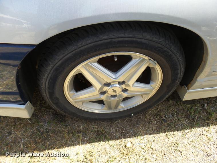 image for item L2746 2002 Chevrolet Monte Carlo