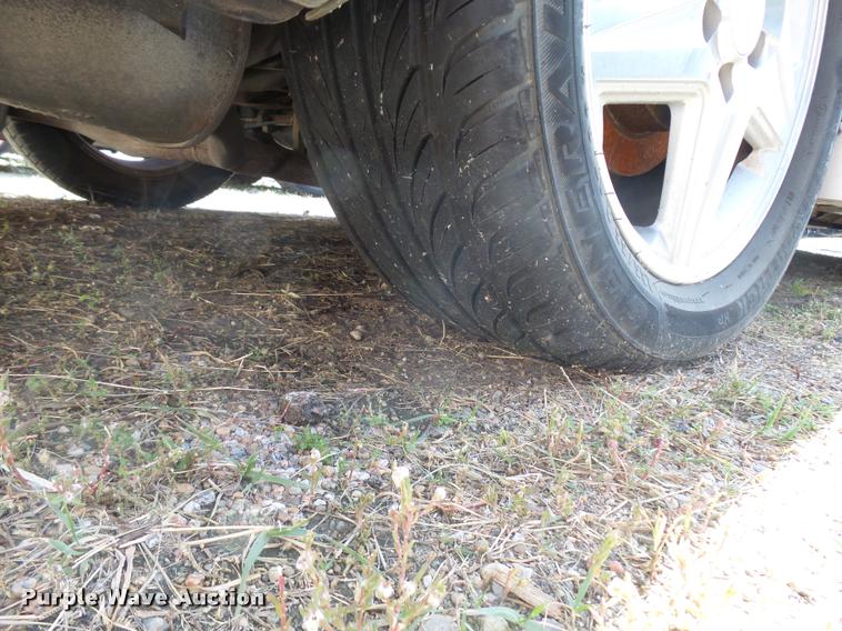 image for item L2746 2002 Chevrolet Monte Carlo