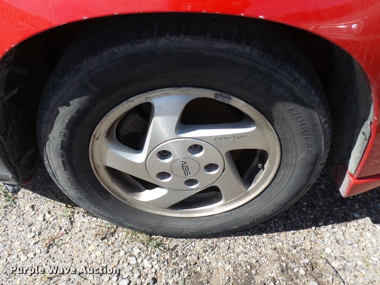 image for item L2747 2004 Pontiac Grand AM