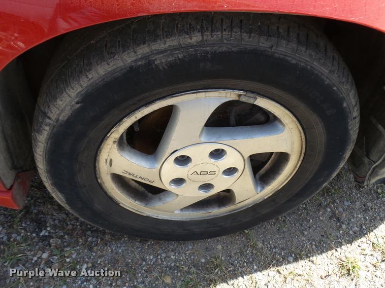 image for item L2747 2004 Pontiac Grand AM