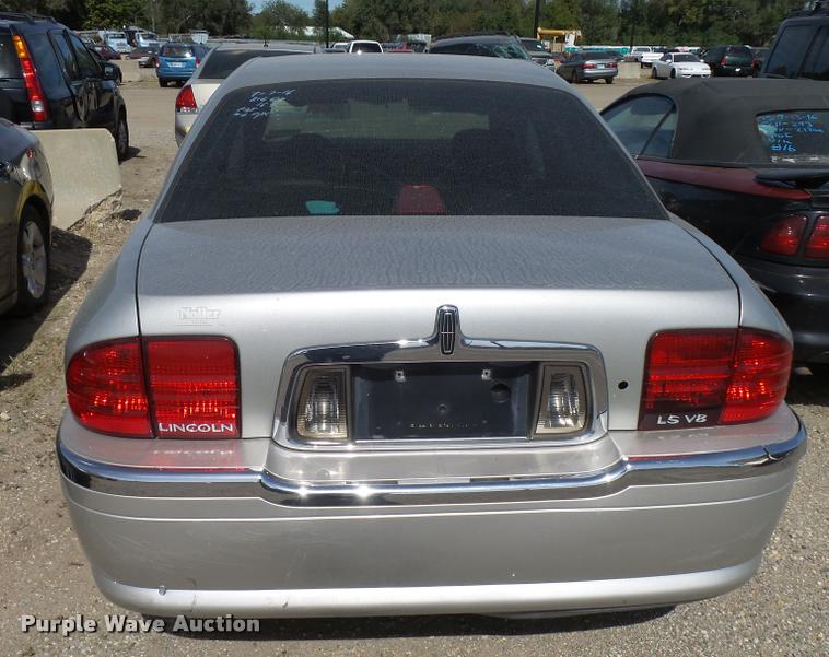 image for item L3250 2002 Lincoln LS