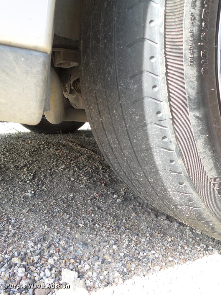 image for item L3250 2002 Lincoln LS