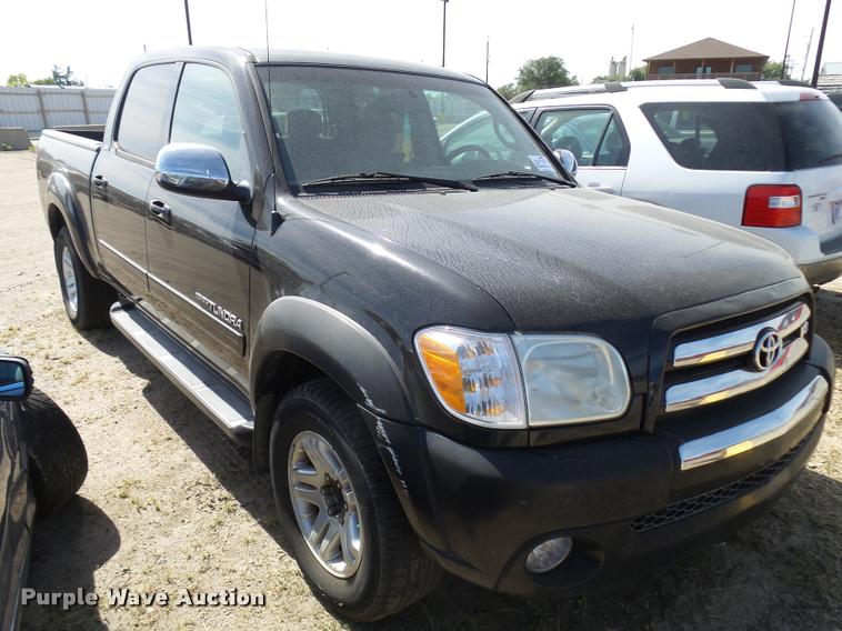 image for item L3251 2005 Toyota Tundra pickup truck