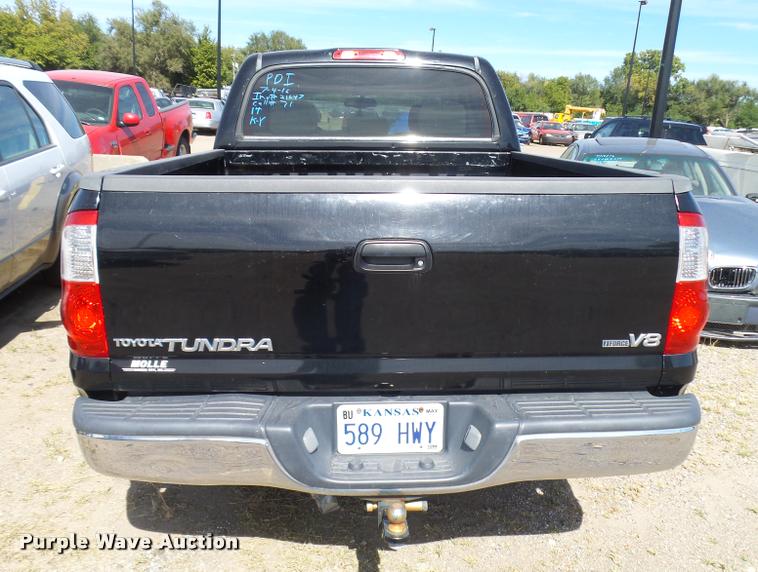 image for item L3251 2005 Toyota Tundra pickup truck