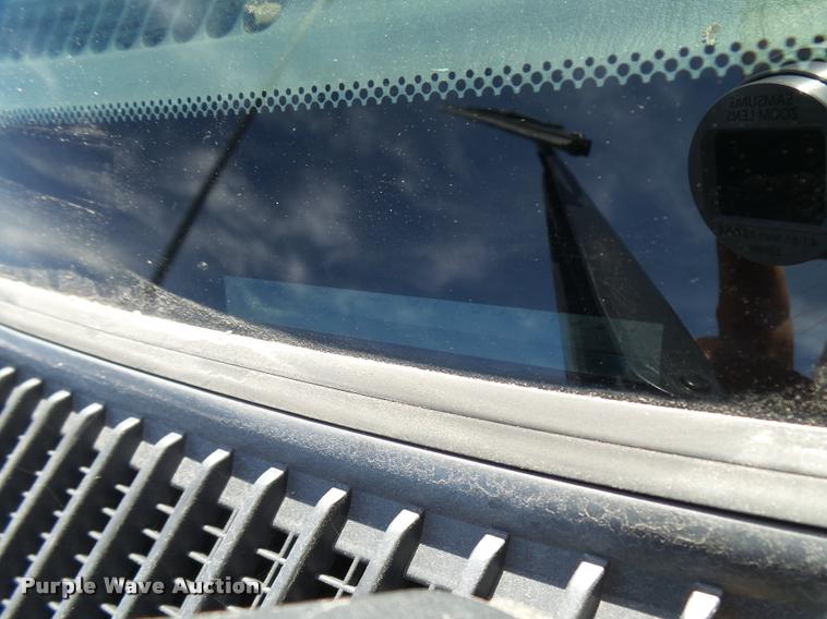 image for item L3251 2005 Toyota Tundra pickup truck