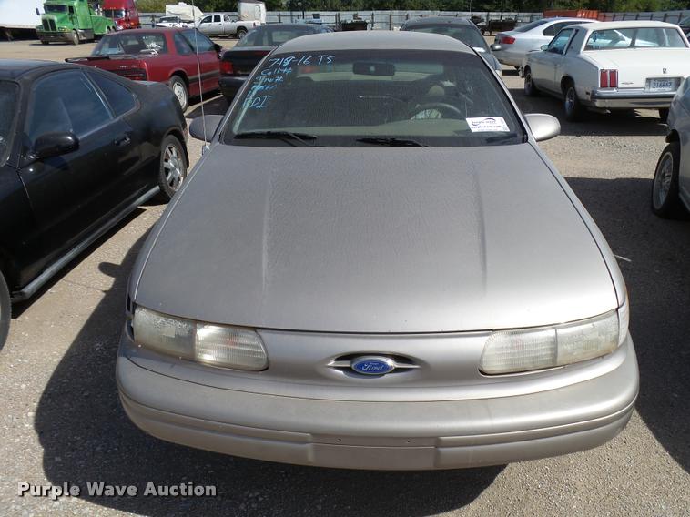 image for item L3252 1995 Ford Taurus GL