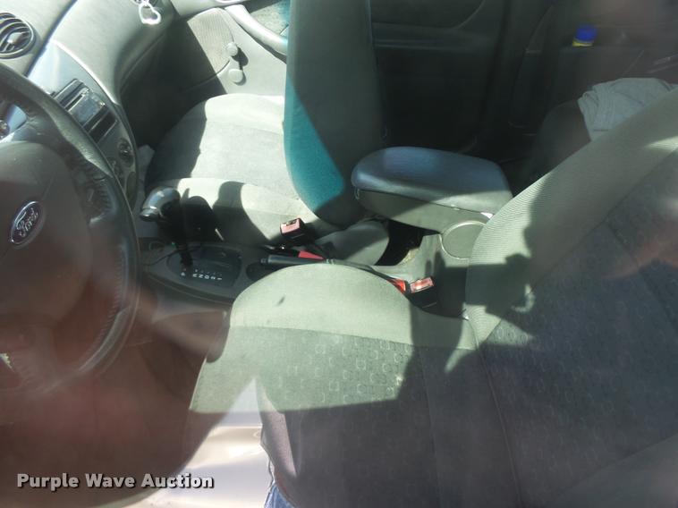 image for item L3253 2003 Ford Focus