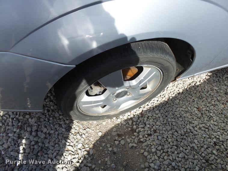 image for item L3253 2003 Ford Focus