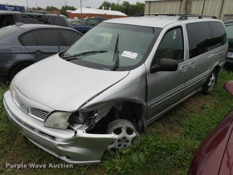 image for item L3260 2003 Oldsmobile Silhouette van