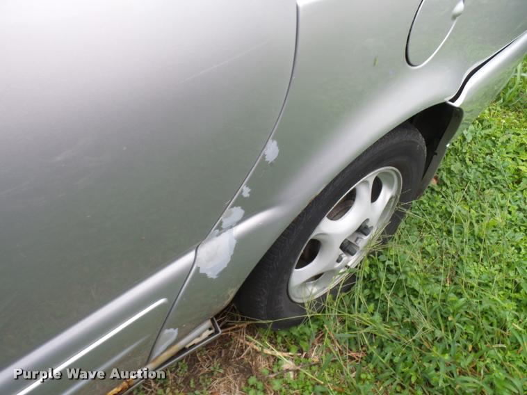 image for item L3260 2003 Oldsmobile Silhouette van