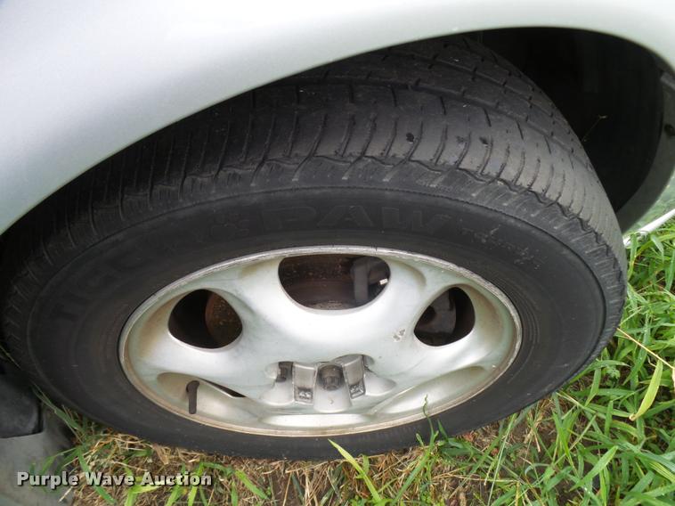 image for item L3260 2003 Oldsmobile Silhouette van